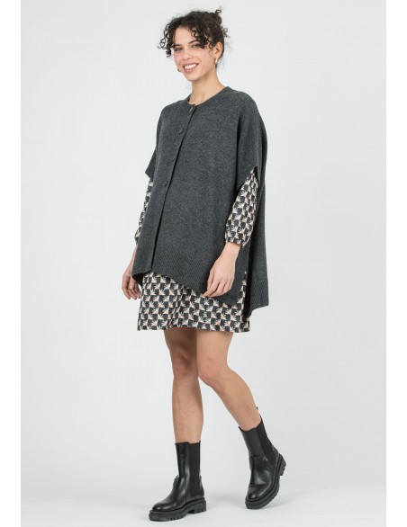 Capa Premamá y Lactancia con Cuello Gris
